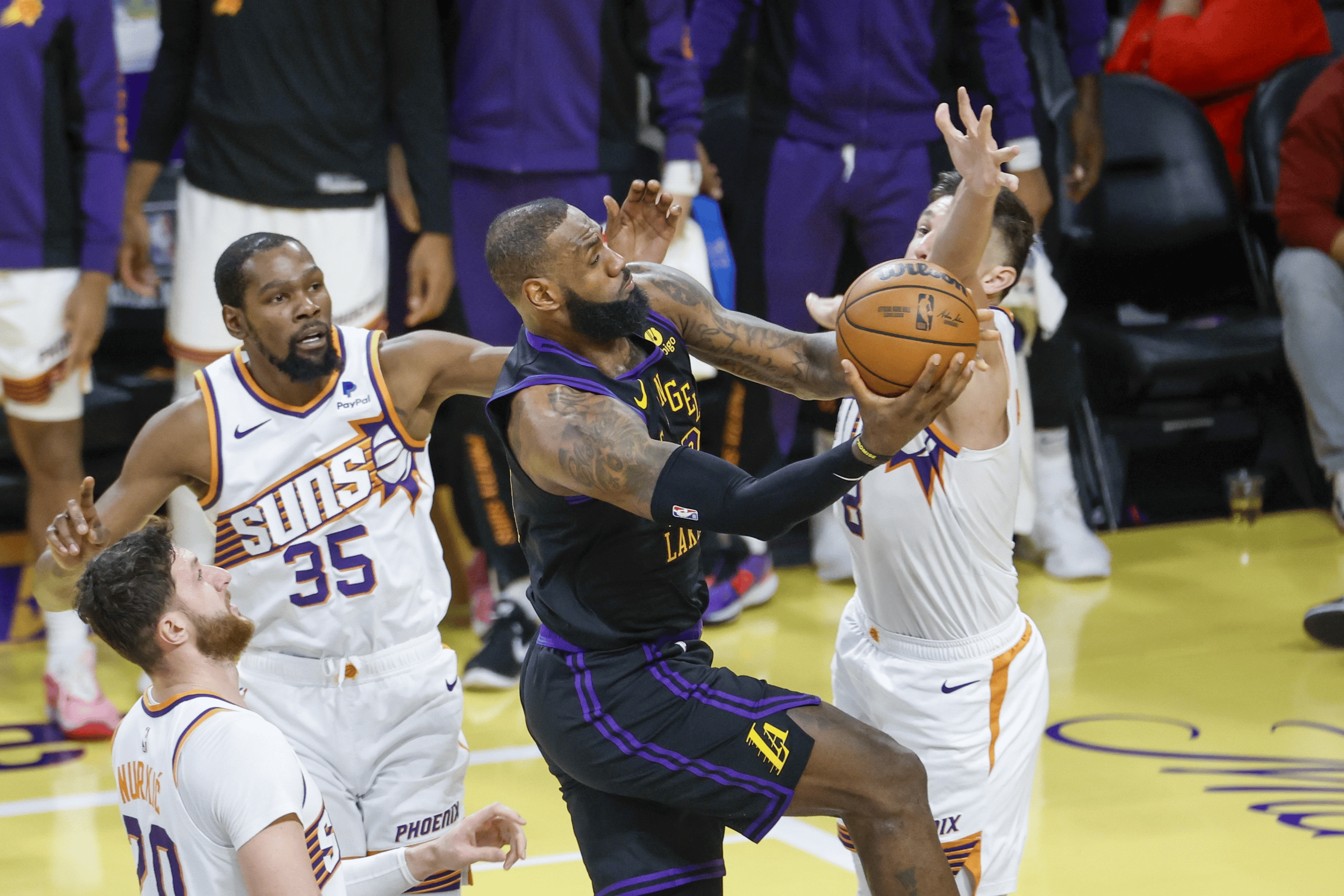 黑白直播nba在线观看-关于阿根廷男篮绝地反击美国男篮,杜兰特制霸全场的信息