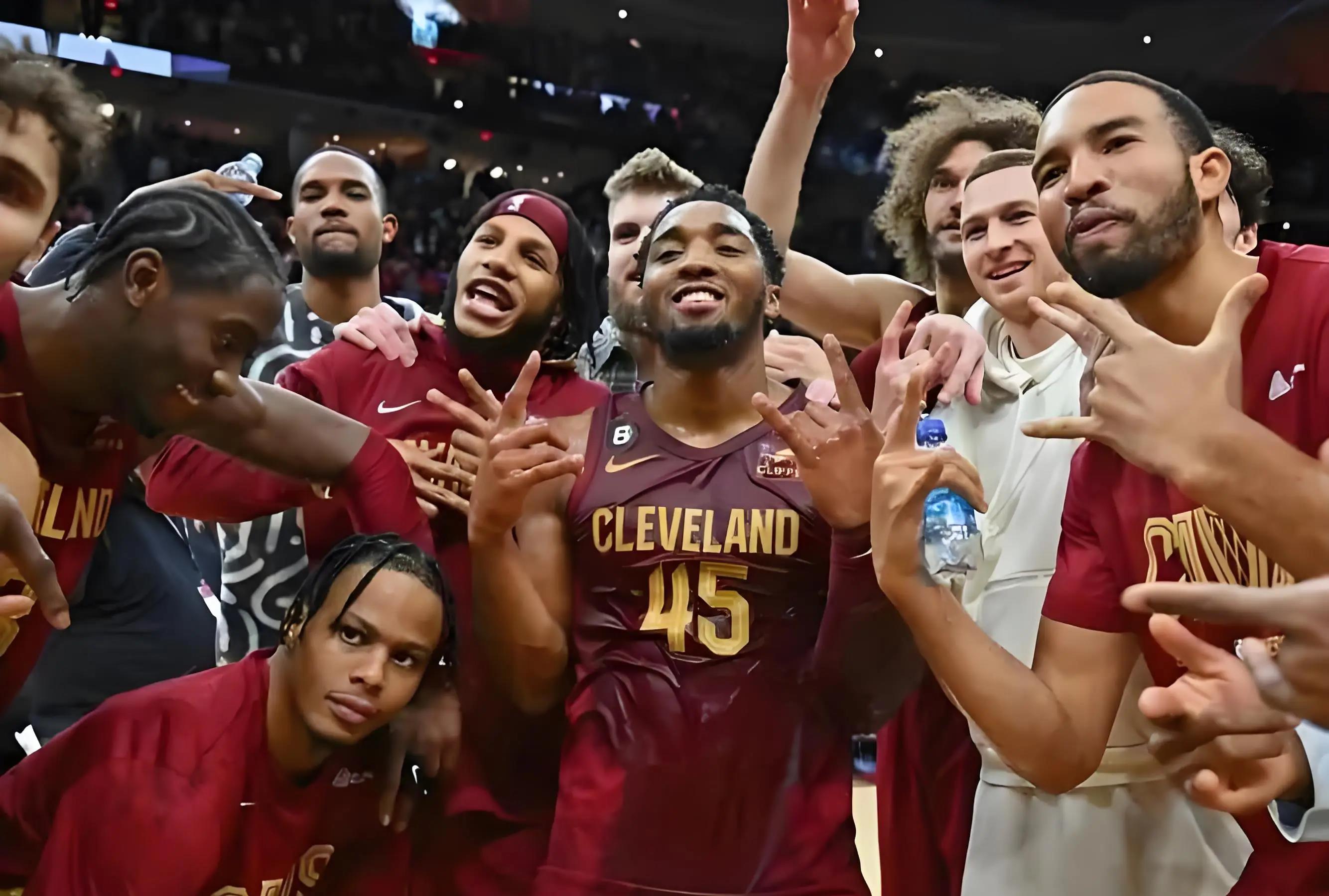 湖人战胜骑士,取得连胜 湖人战胜骑士,取得连胜