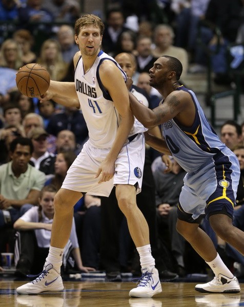 黑白直播体育-公牛横扫灰熊,连续获得两连胜的简单介绍