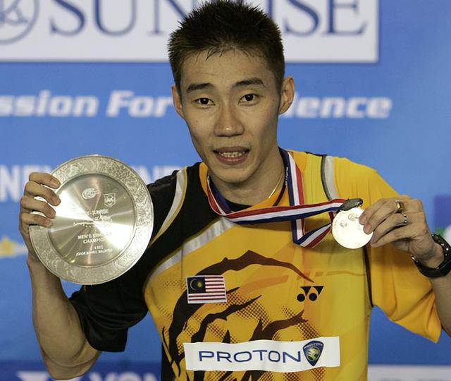 英格兰羽毛球队强势中国羽毛球队,李宗伟爆发神勇的简单介绍 英格兰羽毛球队强势中国羽毛球队,李宗伟爆发神勇的简单介绍