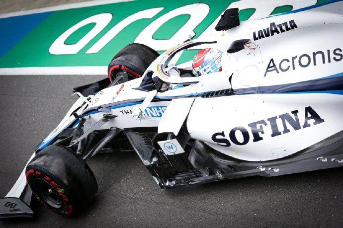 黑白直播nba在线观看-威廉姆斯逆转哈斯车队，拉塞尔扛起全队