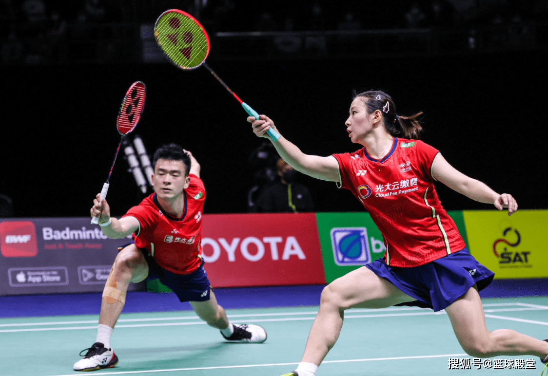 黑白直播网-马来西亚队碾压法国队,郑思维关键制胜