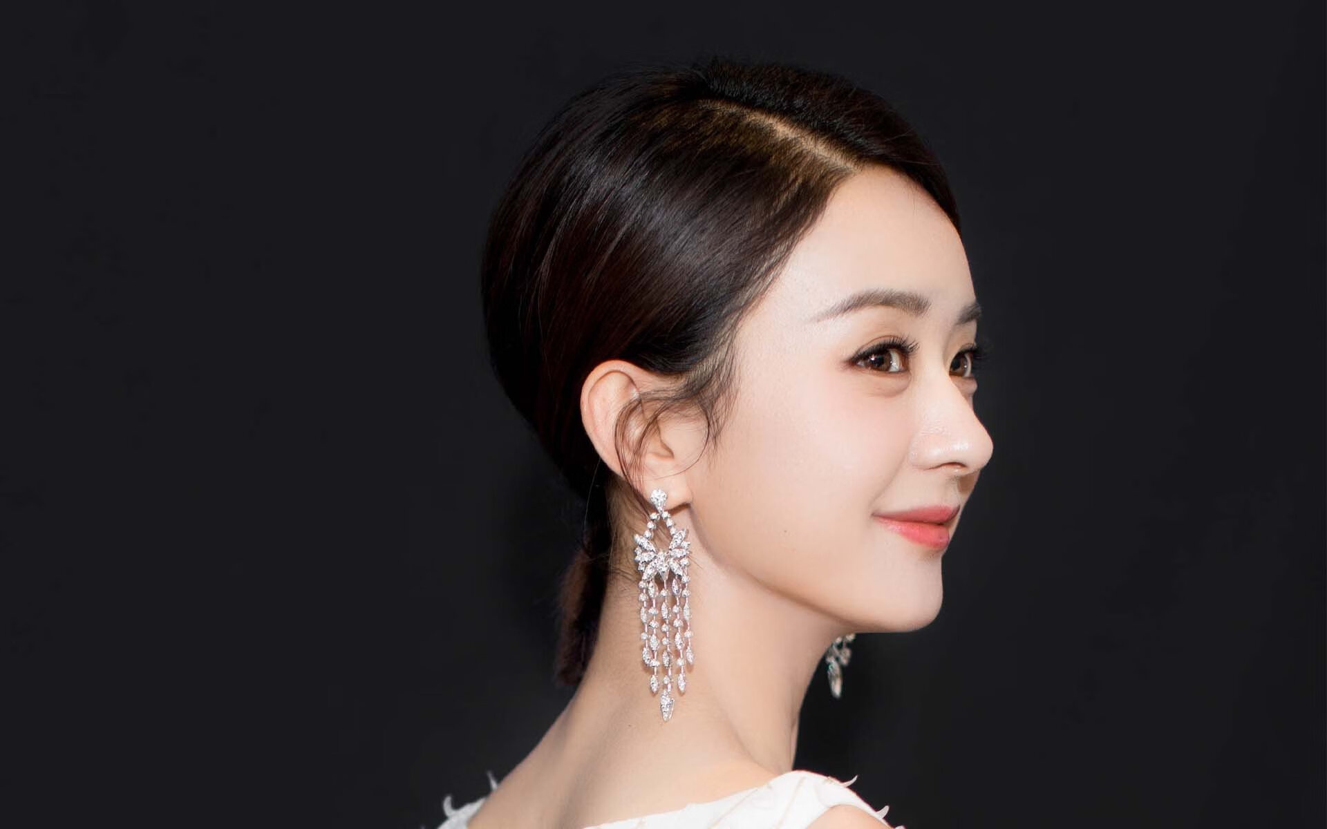 瑞士单节，当巴雷拉用一分钟的平庸，击穿曼城的整夜布局