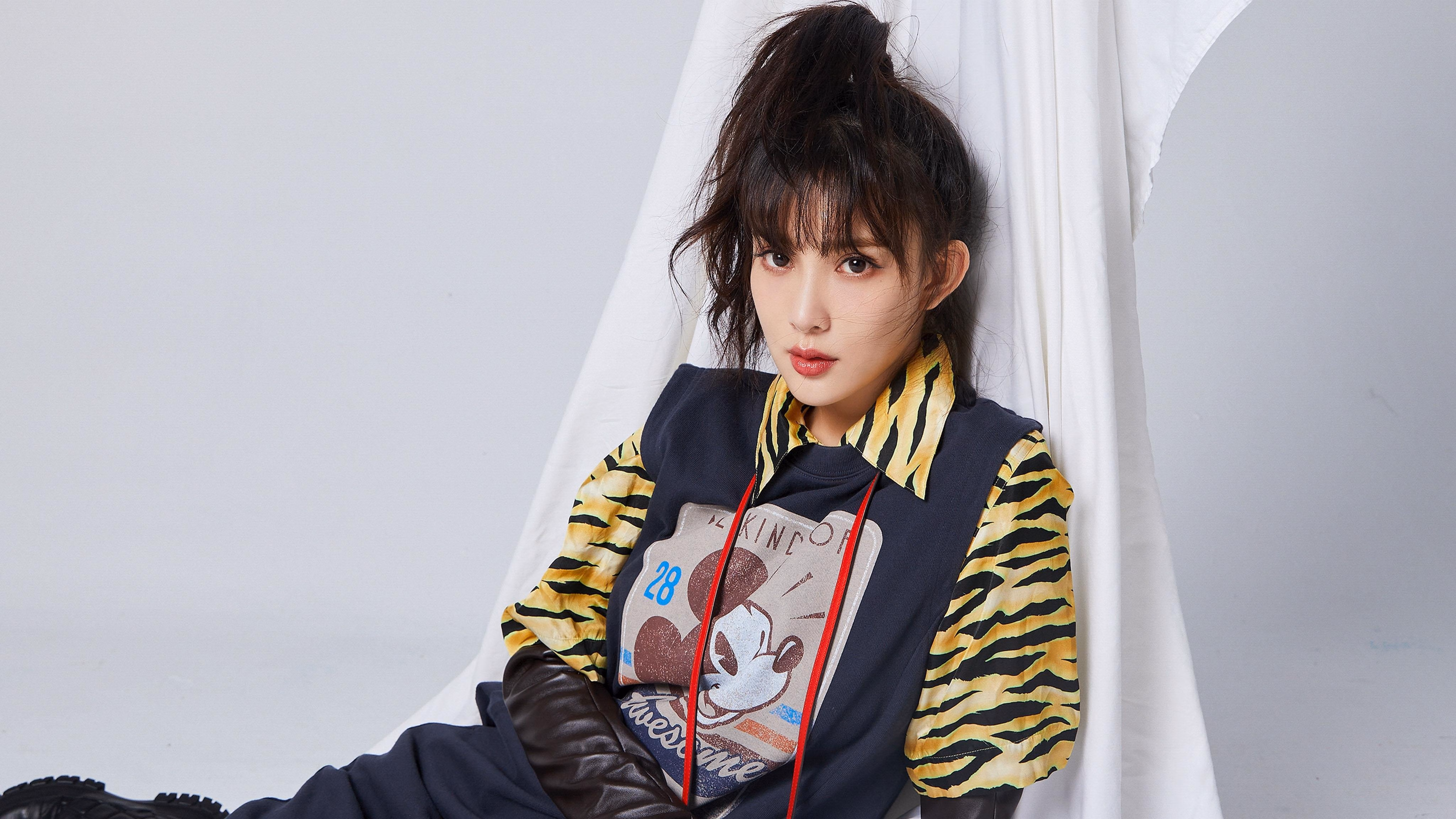 黑白直播网-星光照耀跨界夜，拉什福德在NBA总决赛的完美发挥