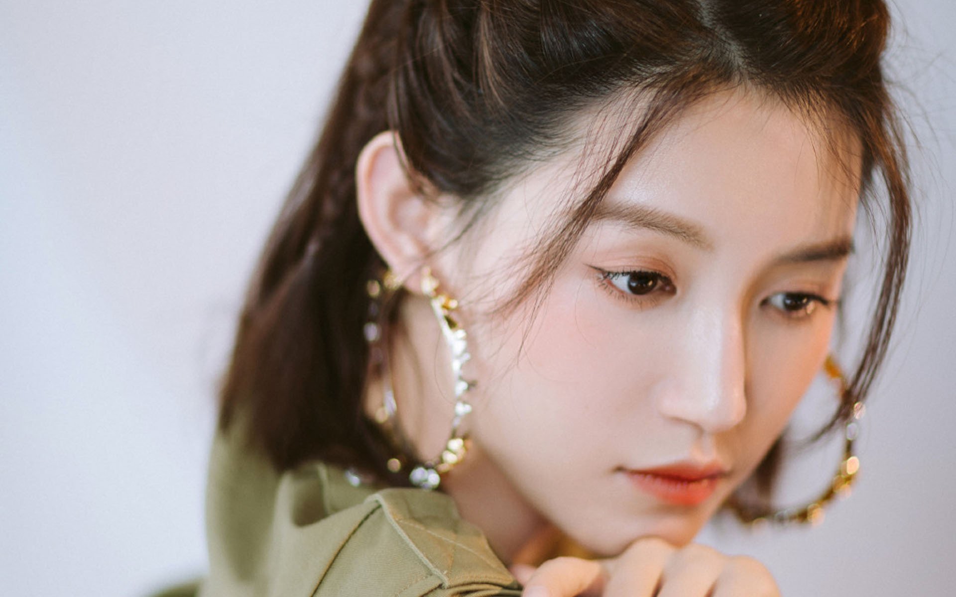 英超争冠白热化，篮网终结山西队，体育盛宴的激情与悬念