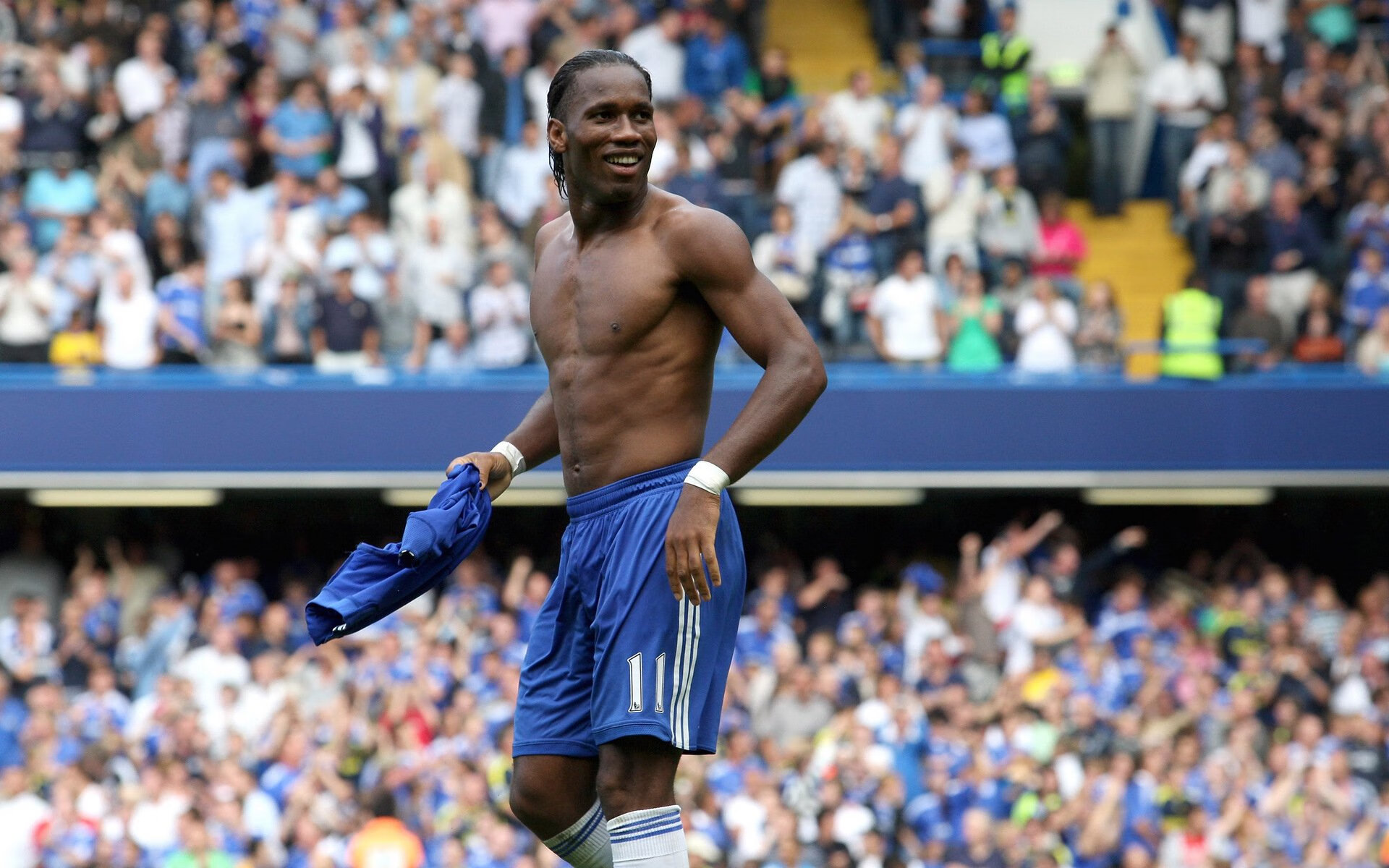 黑白直播-鏖战，从罗马城郊到伯纳乌草坪