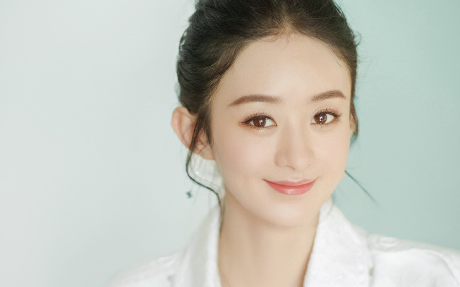 绿茵交响曲，英格兰碾压波兰，巴雷拉奏响关键华章