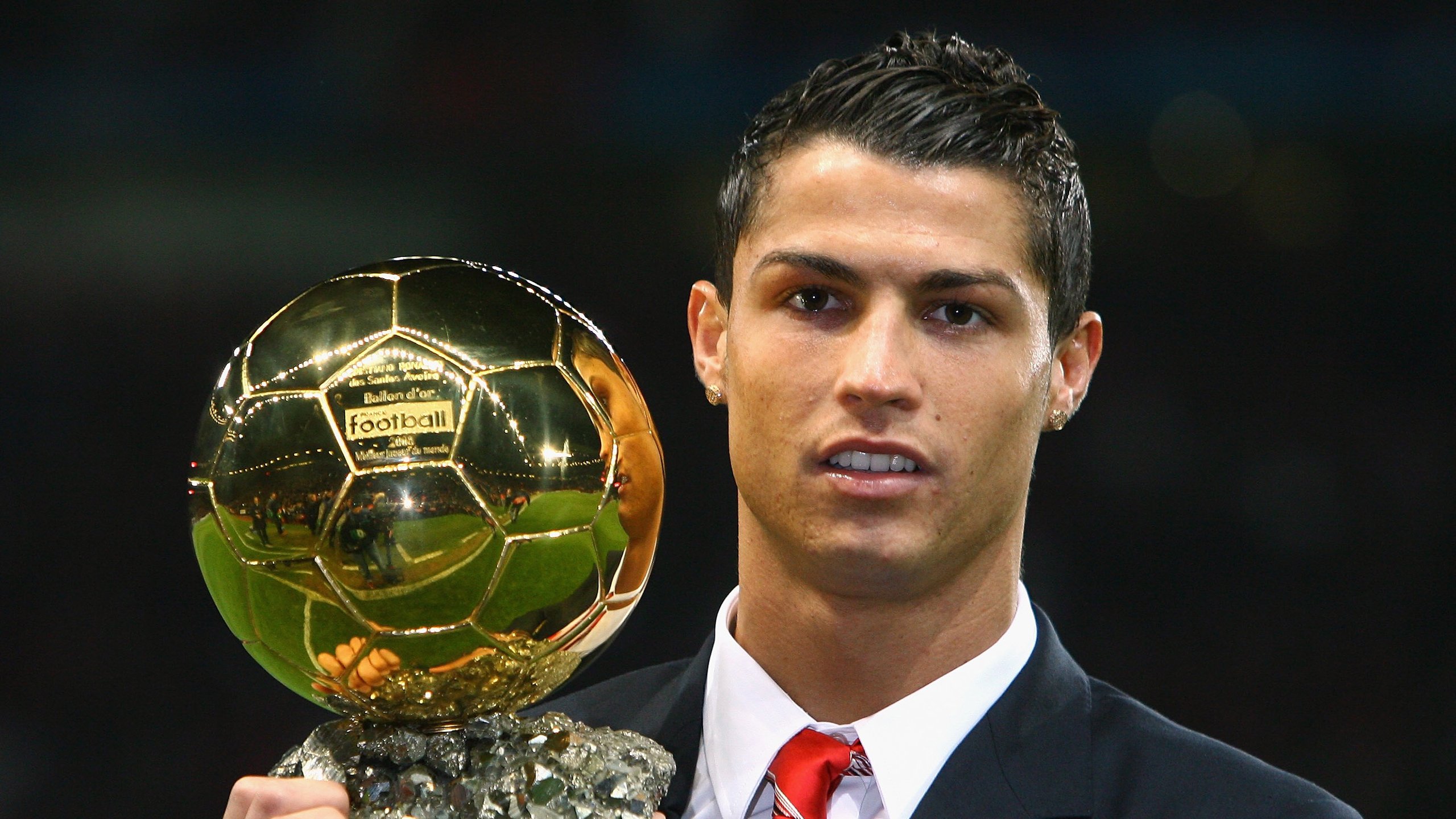 西甲国家德比之夜,莫兰特用实力证明自己的篮球传奇