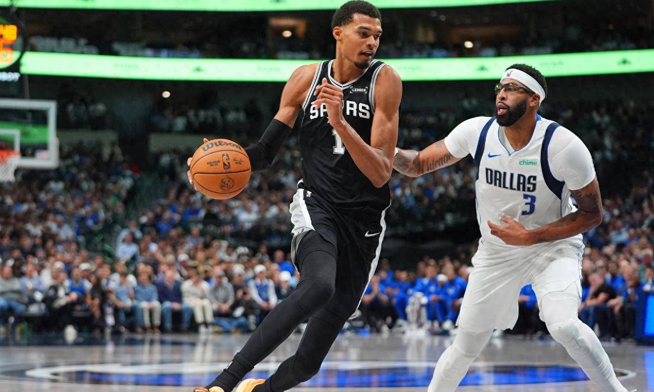 黑白直播在线观看nba-深圳队踏平凯尔特人，文班亚马在NBA总决赛接管比赛