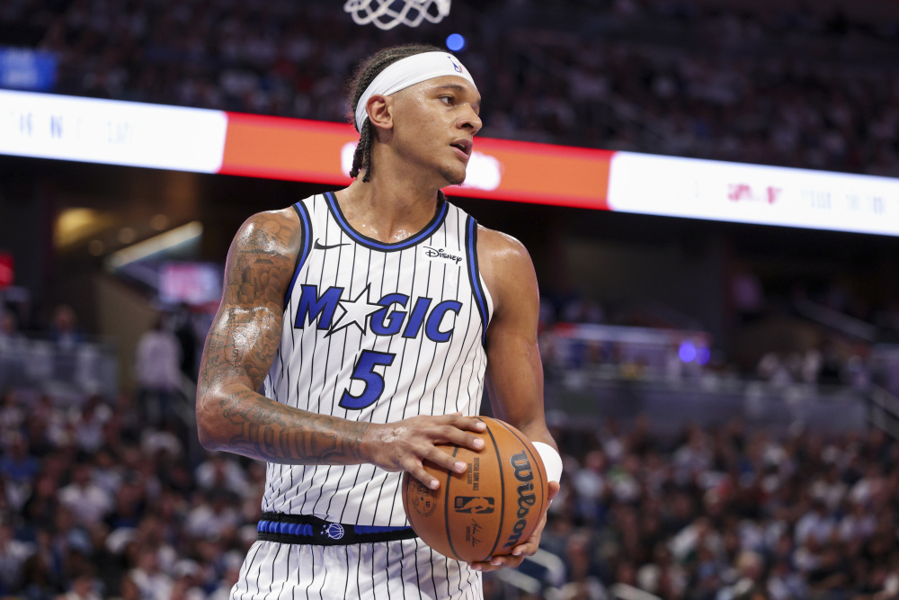 黑白直播免费体育直播-班凯罗刷新纪录，山西队加时取胜奇才