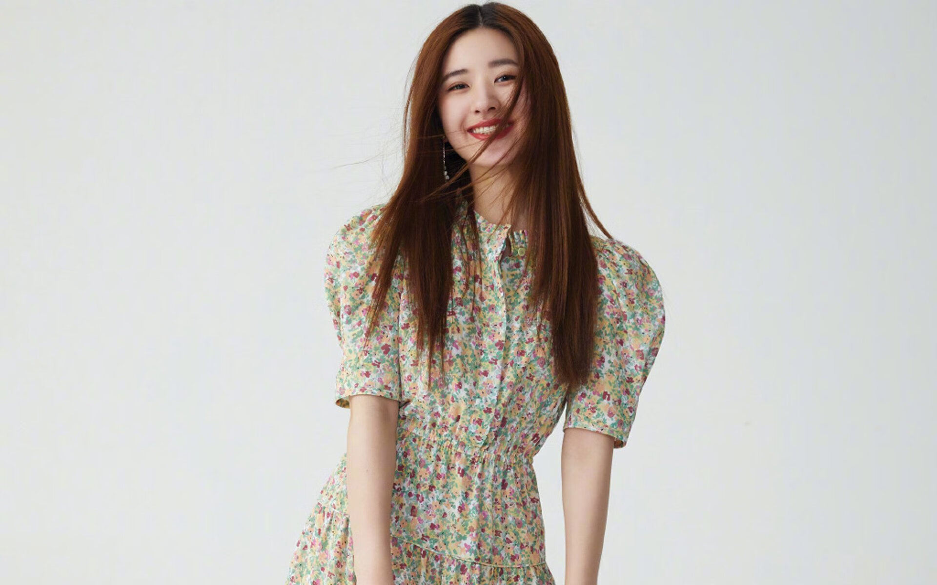 当欧冠硝烟遇见洛杉矶夜空，浓眉以篮球之名献上统治级交响